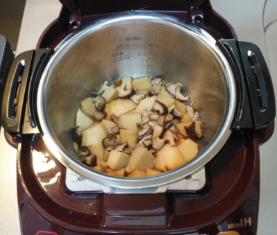里芋と椎茸の煮物